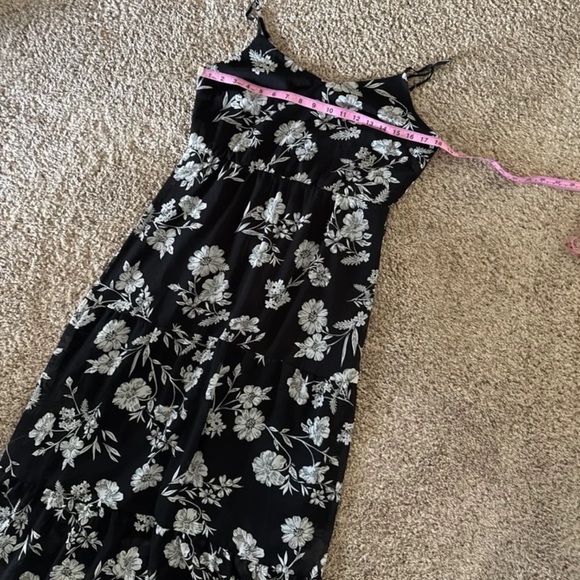 J.Crew Mercantile Tiered Floral Maxi Dress Black/White Floral Size 10 - Picture 12 of 12